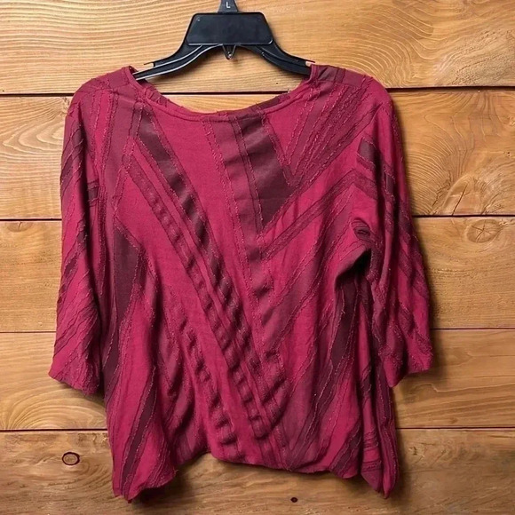 Women’s SIMPLY‎ VERA- Vera Wang red blouse. Medium. - Picture 2 of 6